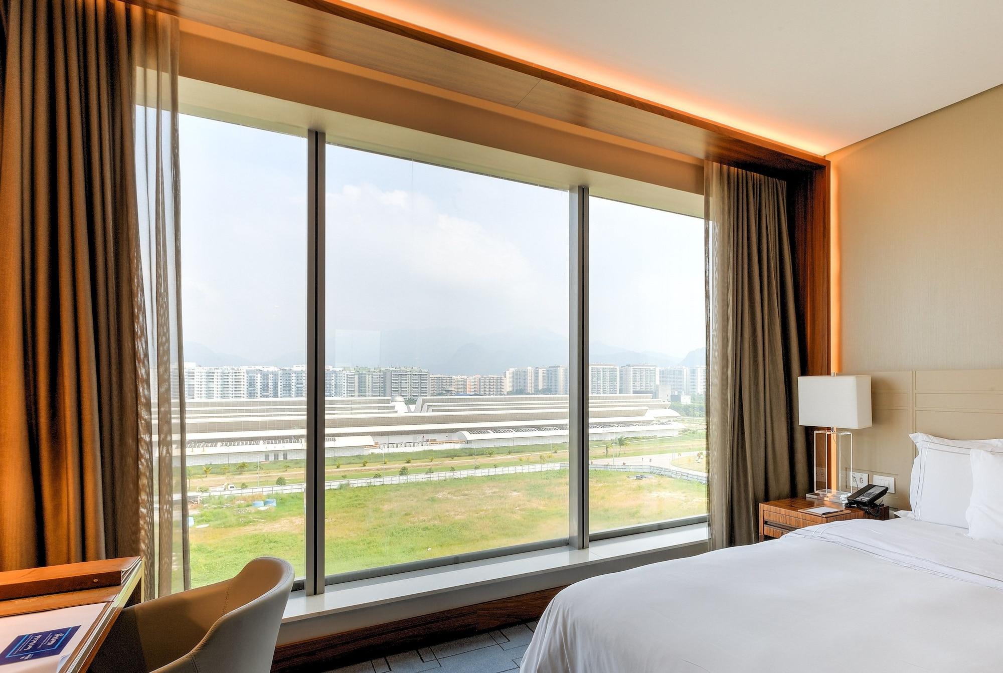 Hilton Barra Hotel 5*
